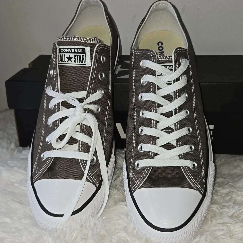 Converse Chuck Taylor All Star Canvas Ox Sneakers  Charcoal Women's US 5 - Picture 2 of 4